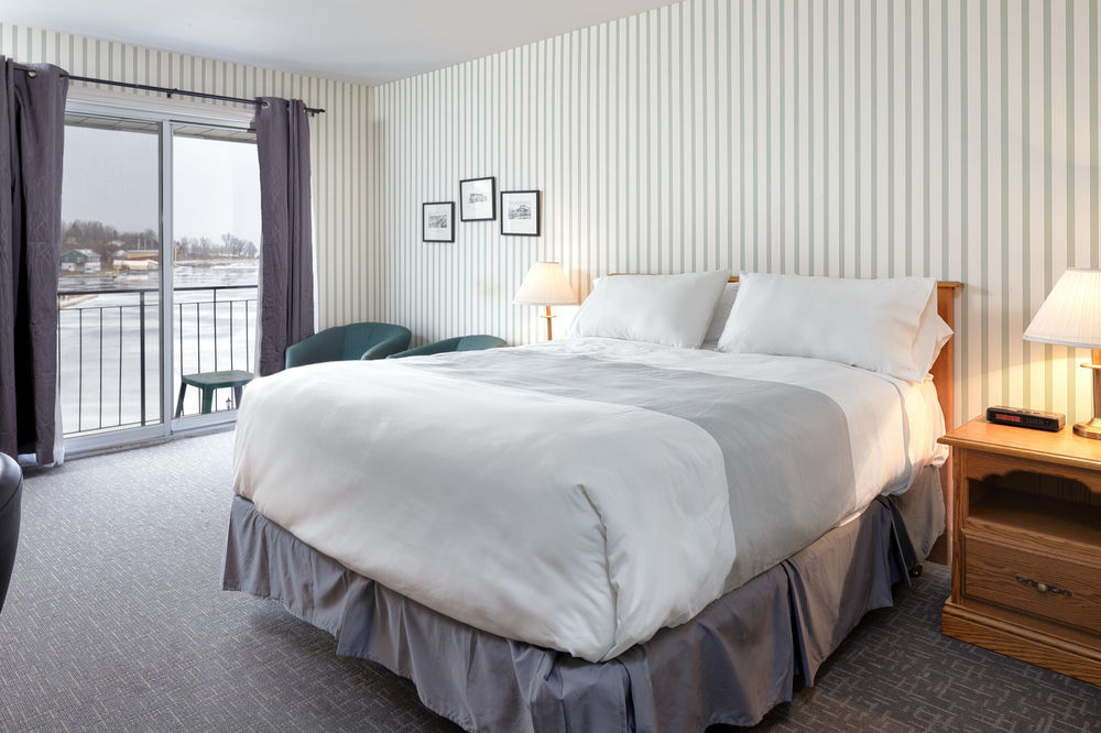 Picton Harbour Inn Extérieur photo
